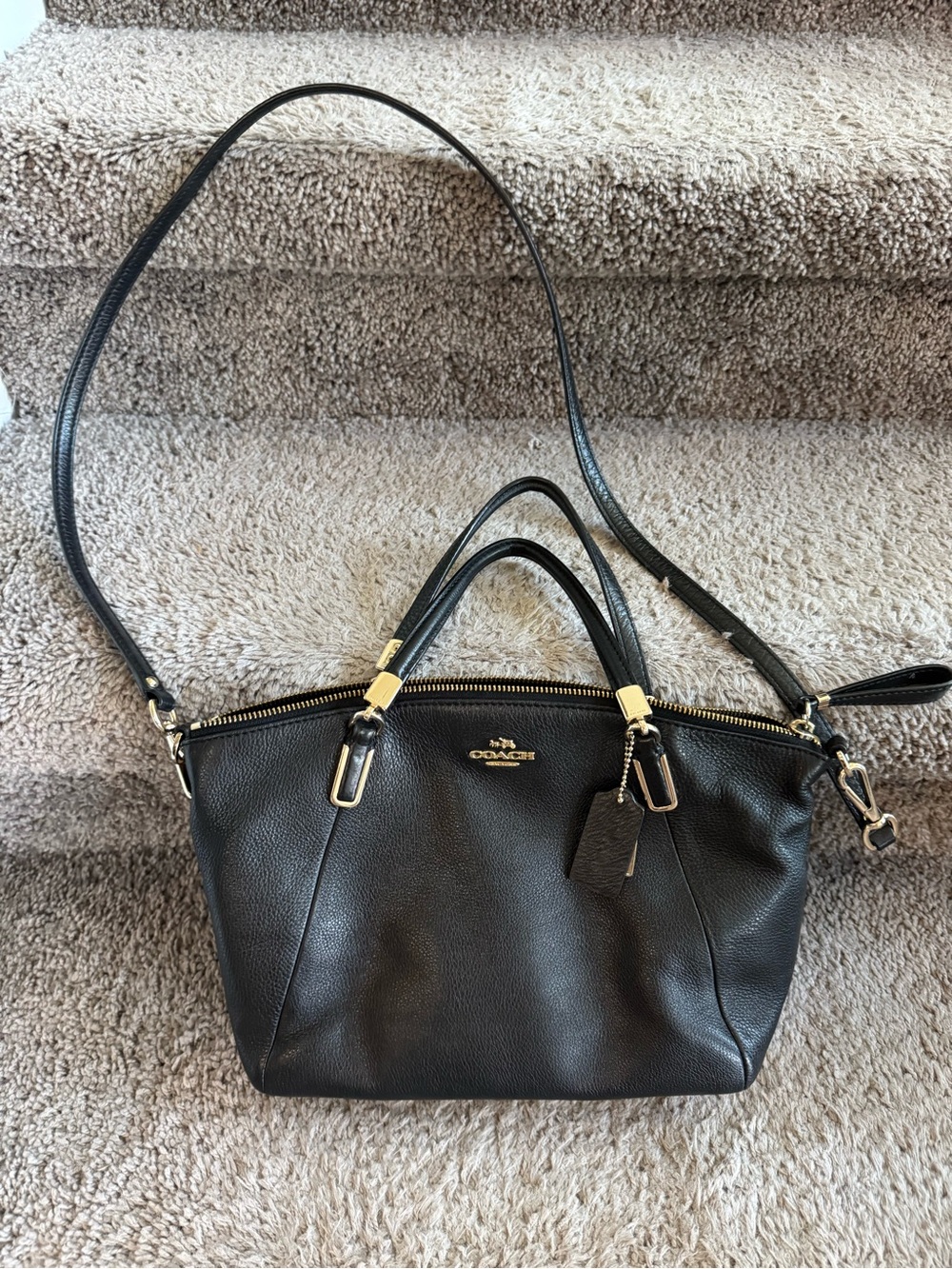 Coach Black Leather Shoulder Bag with Gold Hardware - Picture 2 of 10